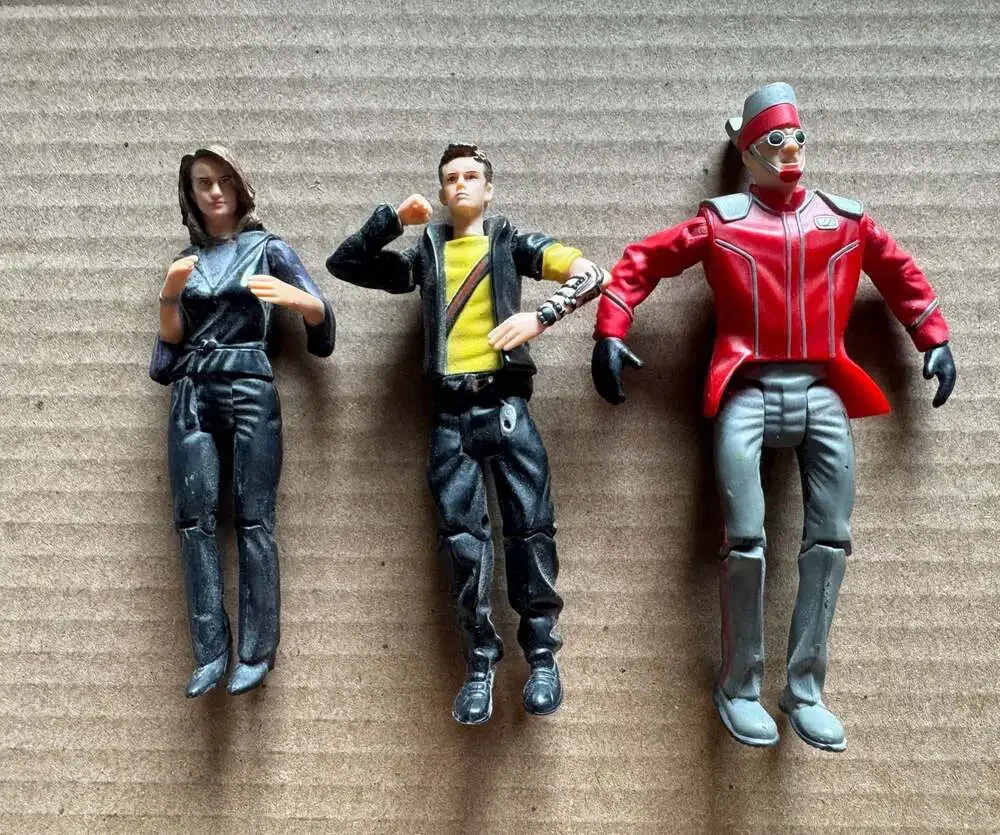 2002 Spy Kids 2 Lot of 3 Action Figures - Carmen, Juni, and Magna Man by Play Al